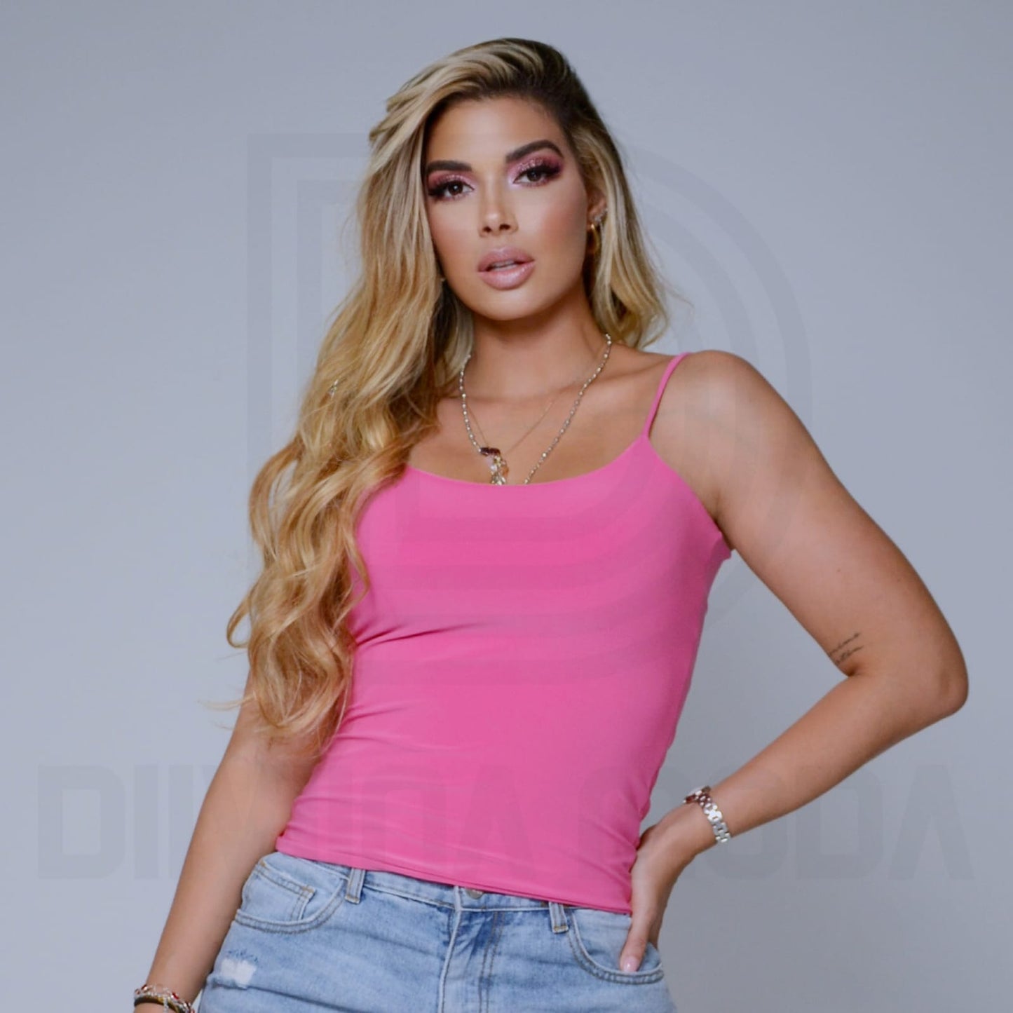Blusa Básica Tiras