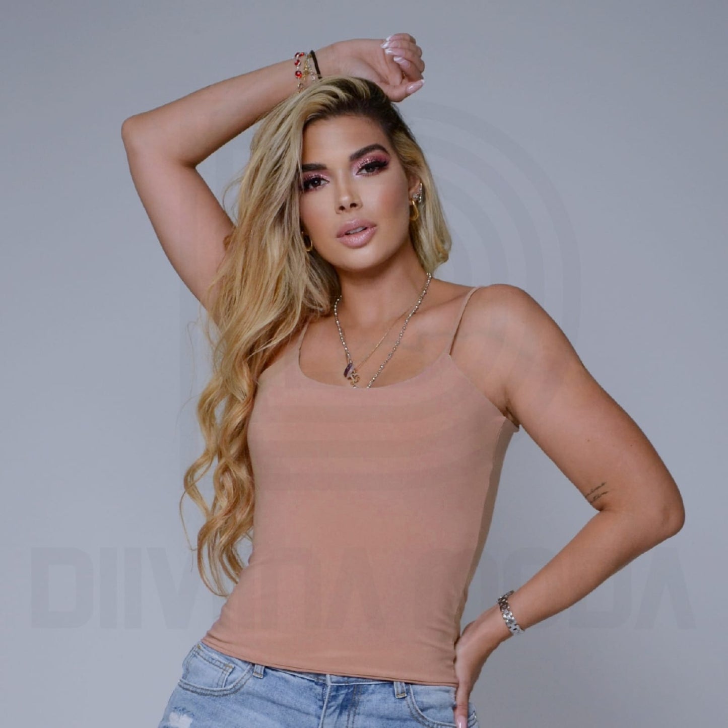 Blusa Básica Tiras